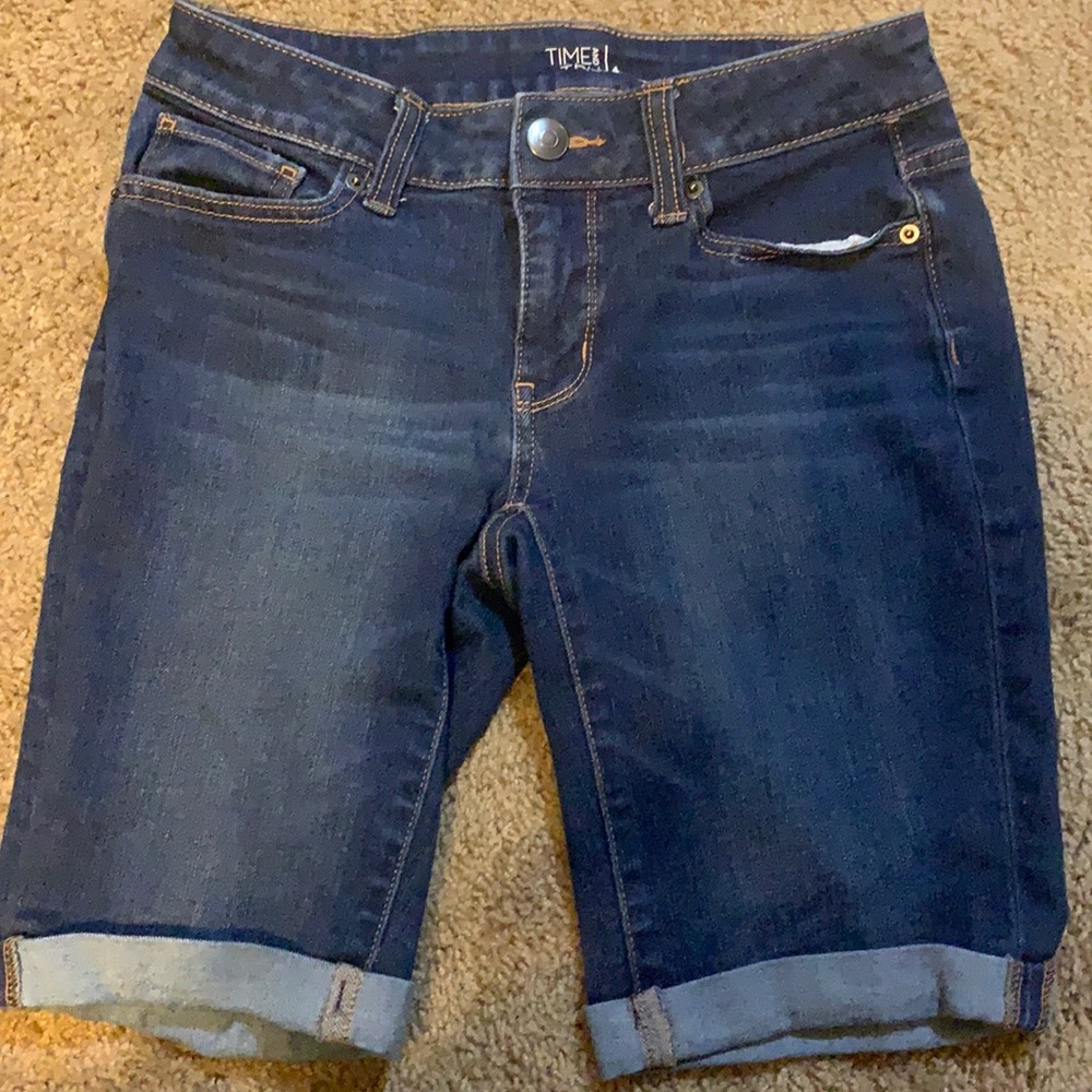 Time and True mid rise shorts